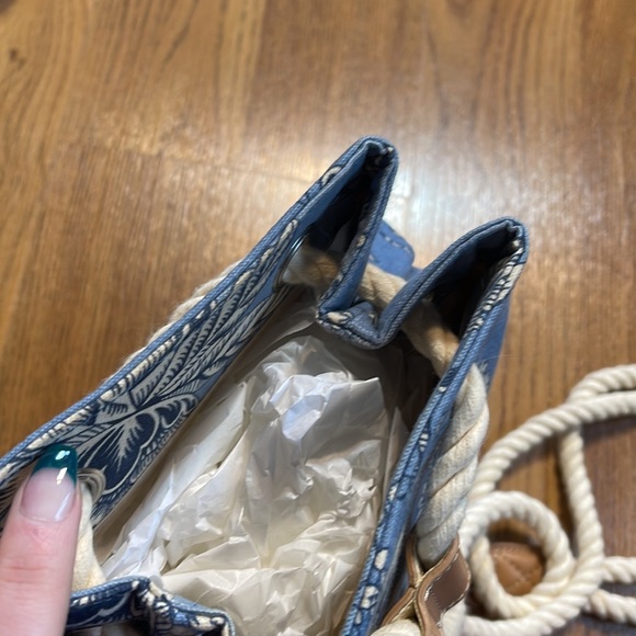 Relic blue floral backpack - Picture 5 of 5